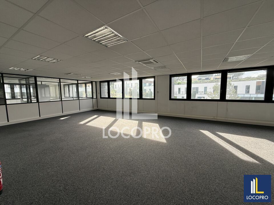 Location bureaux 253 m² non divisibles