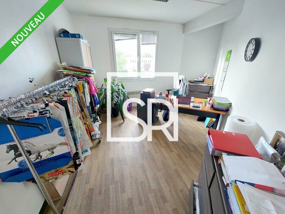 LOCATION BUREAUX AVEC PARKING - ZAC LE BREZET - 63000 CLERMONT-FERRAND