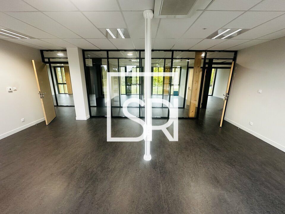 414 m² pour ce bureaux en vente à Chatelguyon