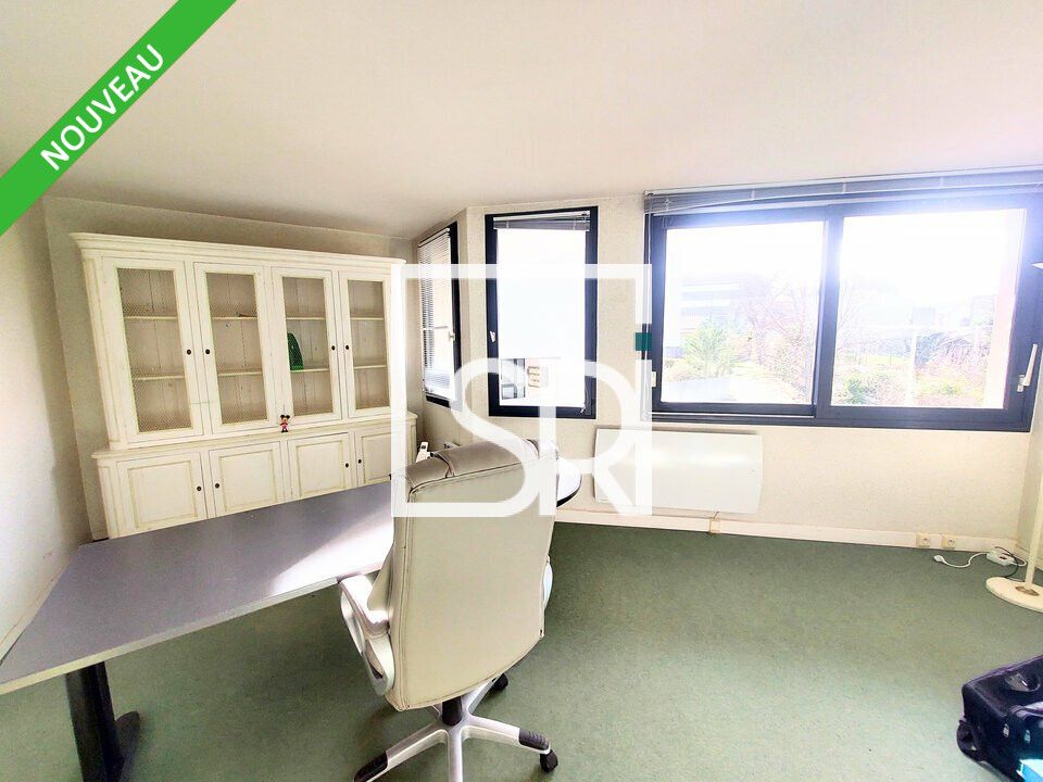 OPPORTUNITE - VENTE BUREAUX 148 m2 - GARE DE RIOM / STADE DUMOULIN / PROCHE CENTRE-VILLE 63200 RIOM