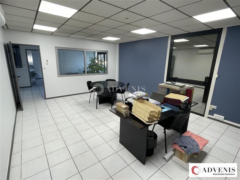 A VENDRE - BATIMENT INDEPENDANT 2040 M² - PROXIMITE RN89