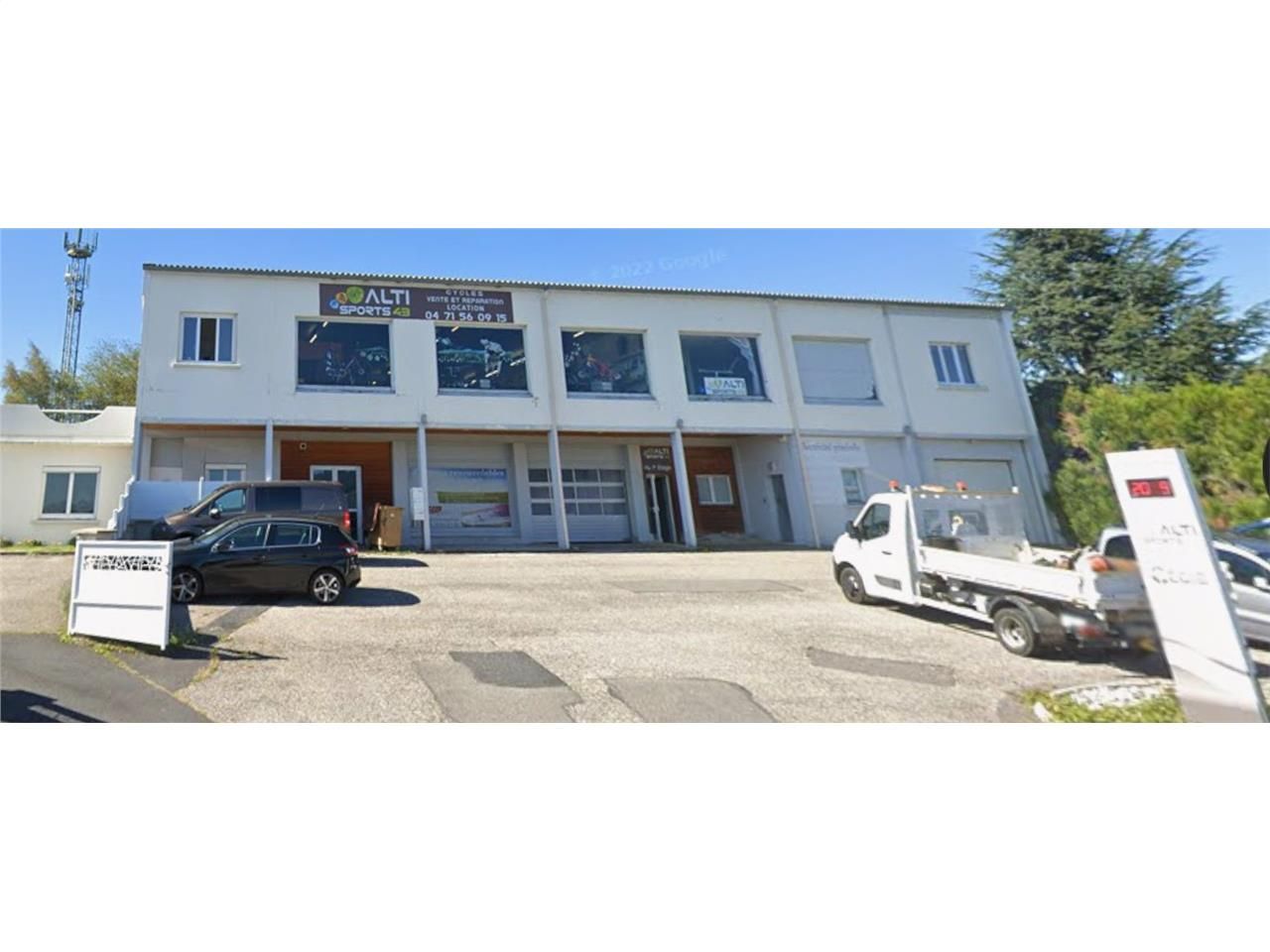 Location local 340 m² à Saint-Didier-en-Velay