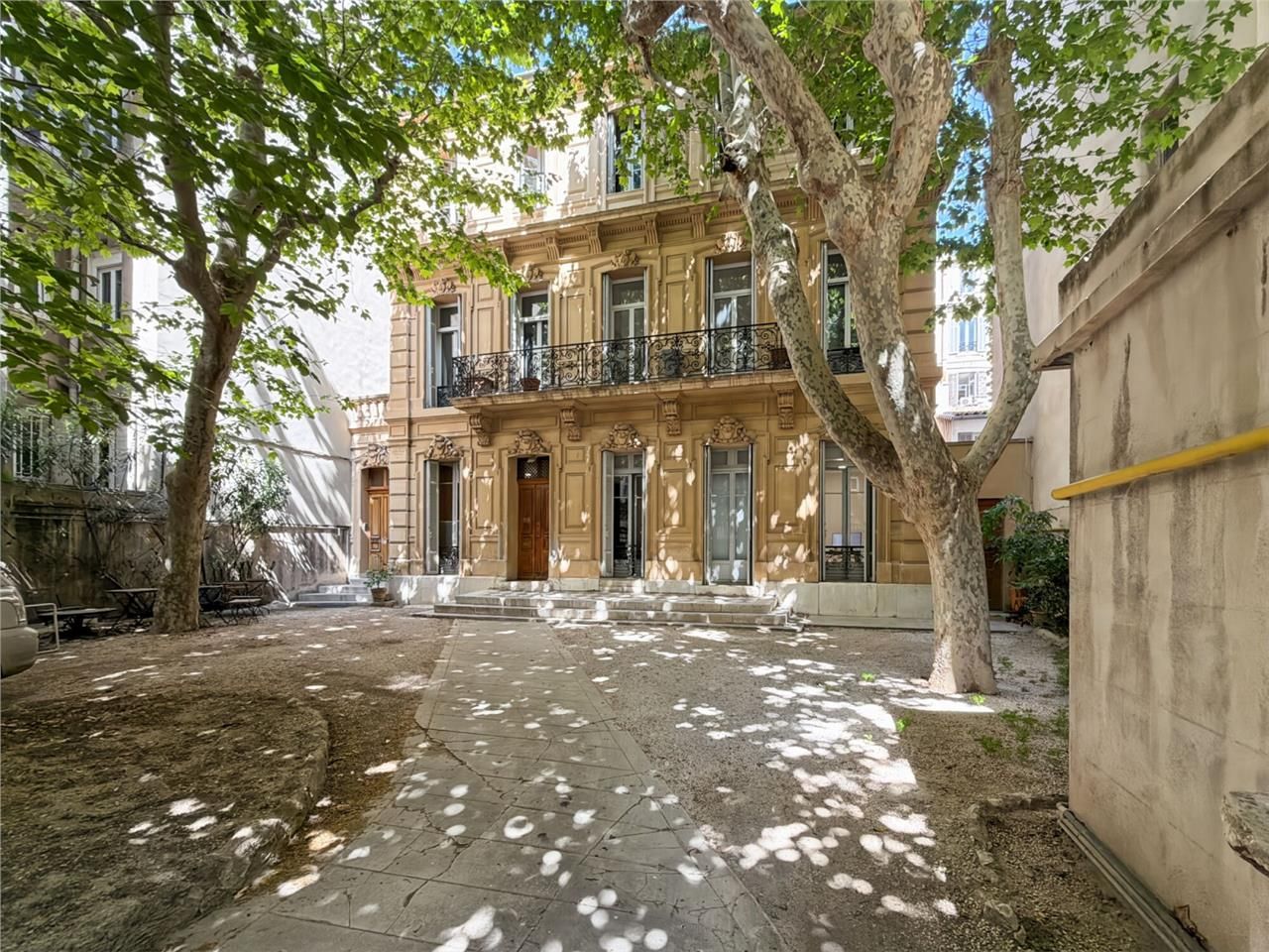Location bureaux 180 m² à Marseille 6ème