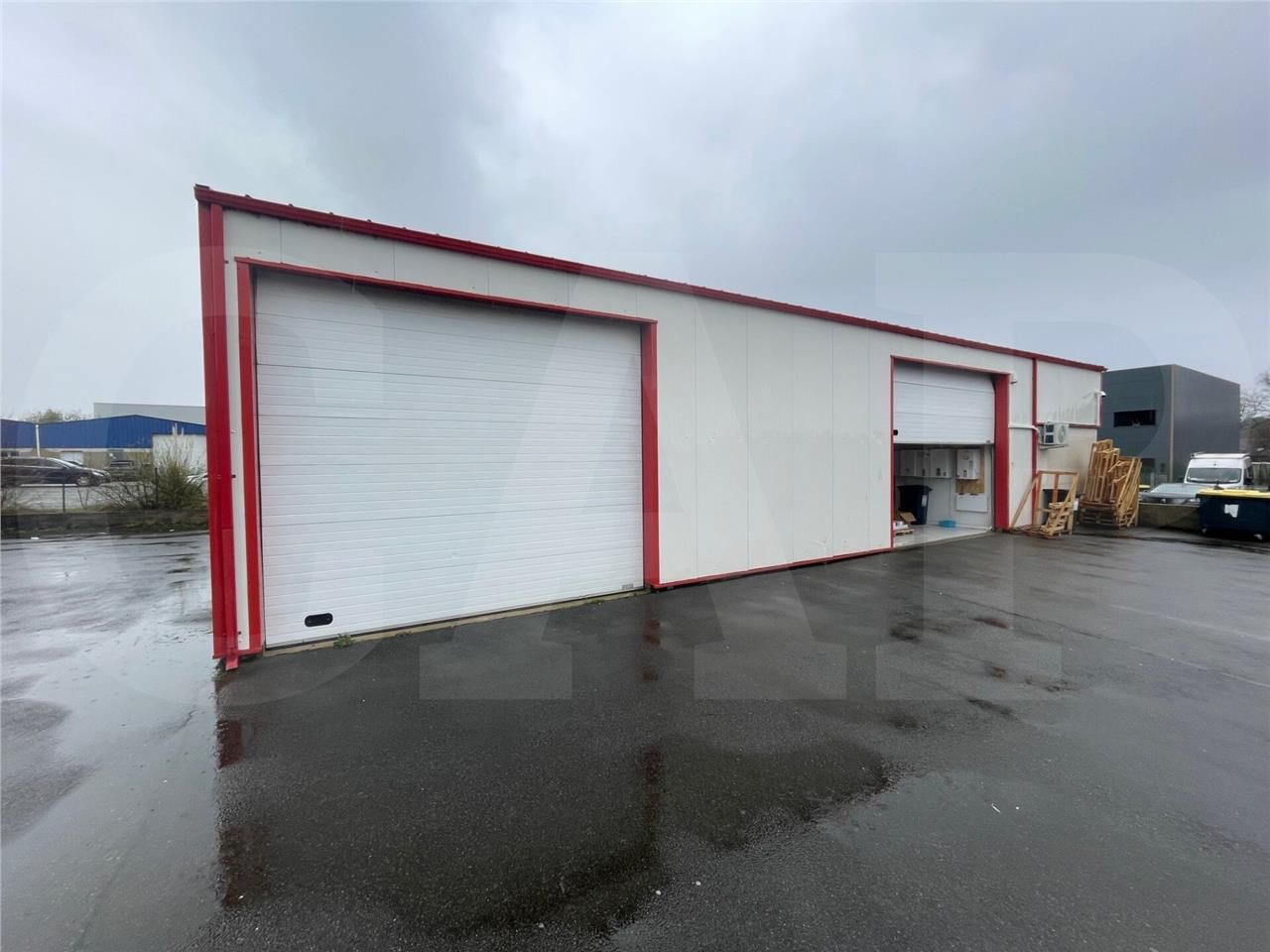 Vente local 245 m² à Caudan
