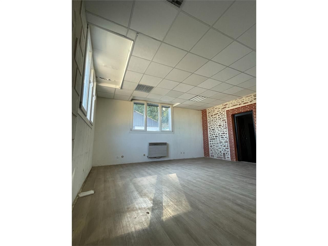 Location local 200.00 m² à LIMOGES