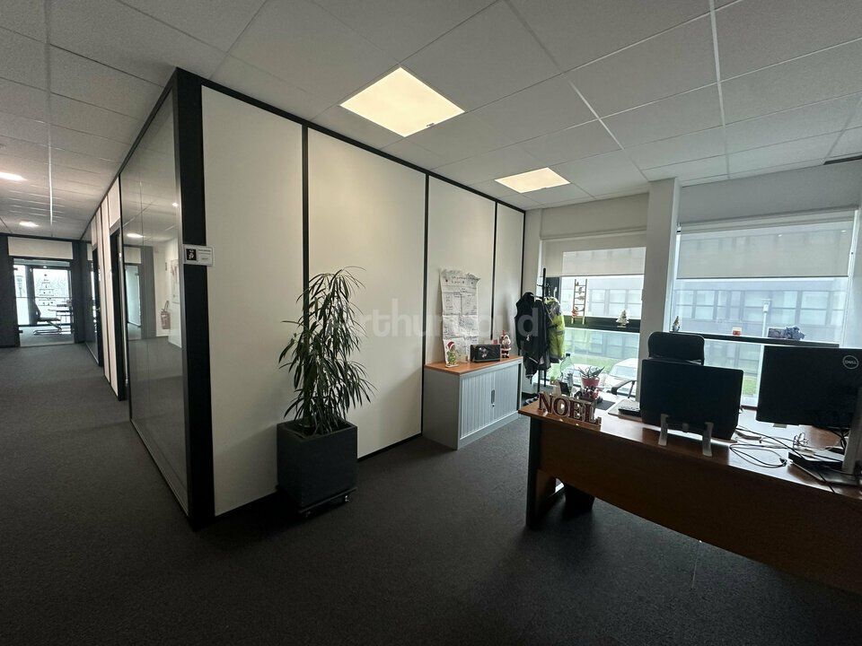 Location bureaux 987 m² divisibles à partir de 330 m²