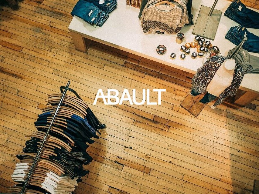 A VENDRE DROIT AU BAIL LOCAL COMMERCIAL D'ENVIRON 90 M² + 15 M²  ENVIRON EN MEZZANINE MONTPELLIER HAUT DE LA RUE DE L'AIGUILLERIE