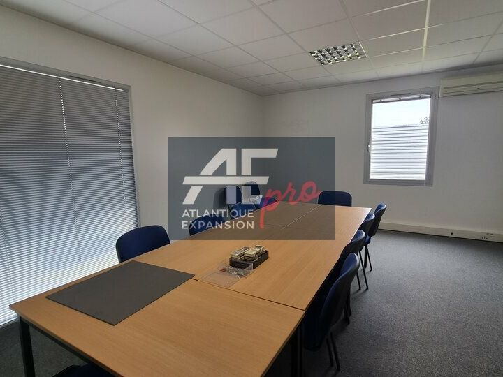 Location bureaux 258 m² non divisibles