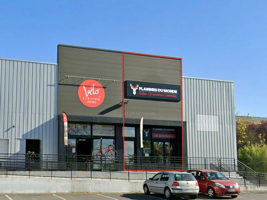 Location local commercial 124 m² non divisibles