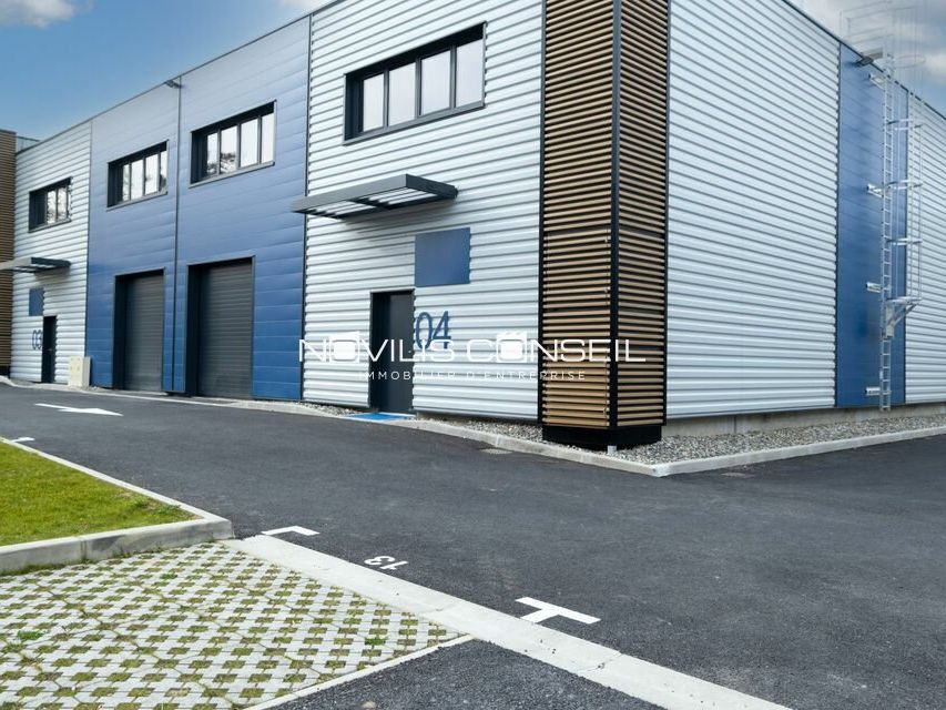 Location activité/entrepôt - 325 m²
