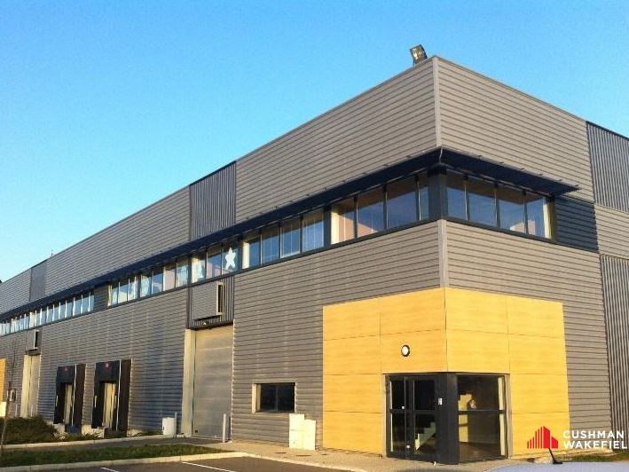 Location local d''activites 494 m² non divisibles