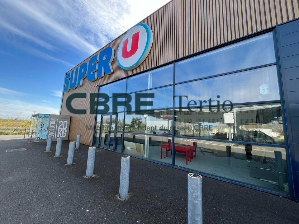 Location local commercial 130 m² non divisibles