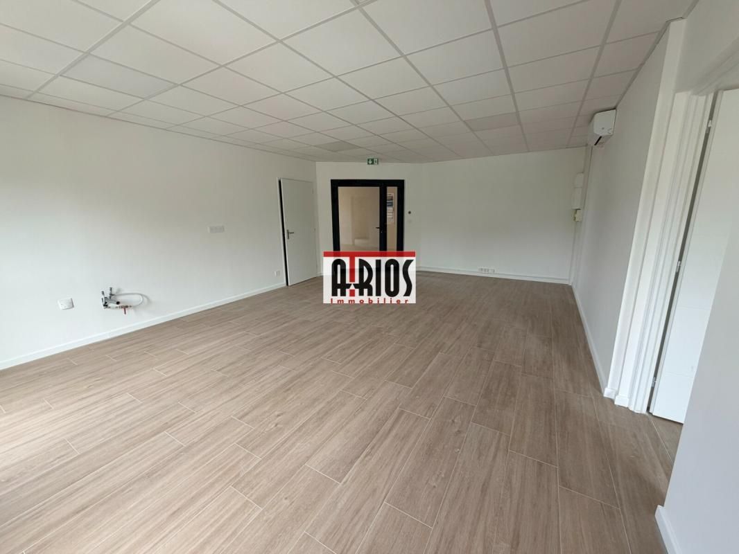 Location bureaux 55 m² non divisibles