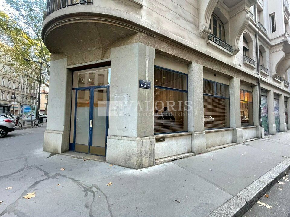 Location local commercial 79.34 m² non divisibles