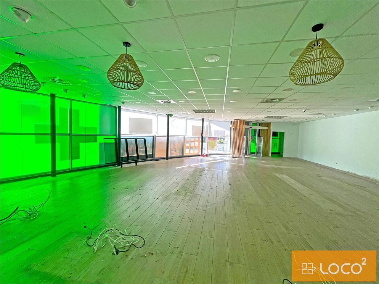 Location local commercial 225.00 m² à TOULOUSE