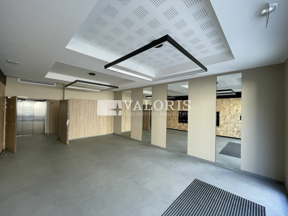 VALORIS REAL ESTATE vous propose à la location des bureaux dans un immeuble neuf au coeur de la TECHLID, à Champagne-au-Mont-d'Or.