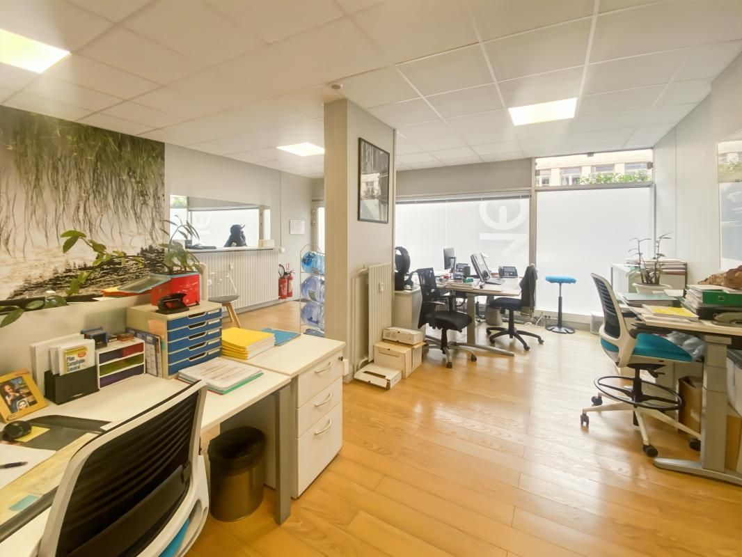 Vente bureaux 69 m² non divisibles