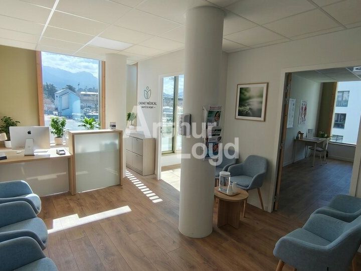 Location bureaux 83 m² non divisibles