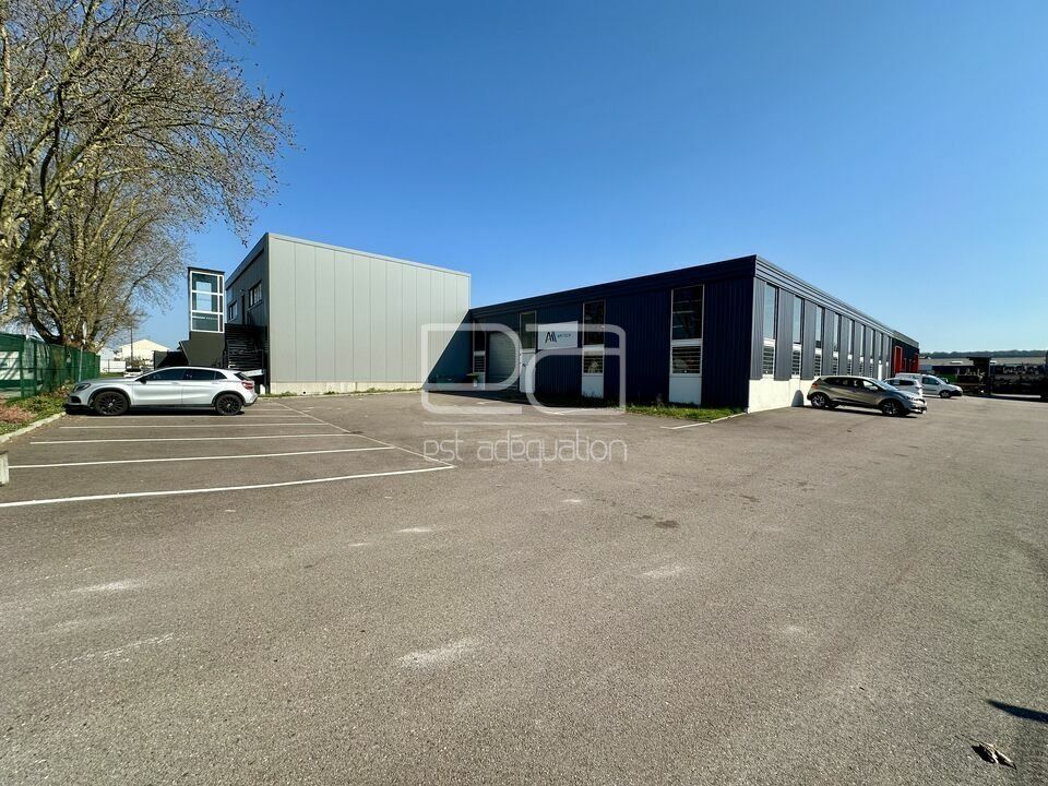 Vente local d''activites 645 m² non divisibles