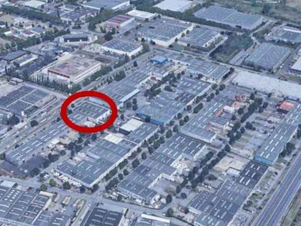 ACTI'LOG Transaction vous propose à la location, un bâtiment indépendant de 2753 m² dont 390 m² de bureaux, idéalement situé à Saint-Ouen-l'Aumône.