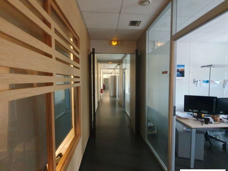 Location bureaux 7565 m² divisibles à partir de 294 m²