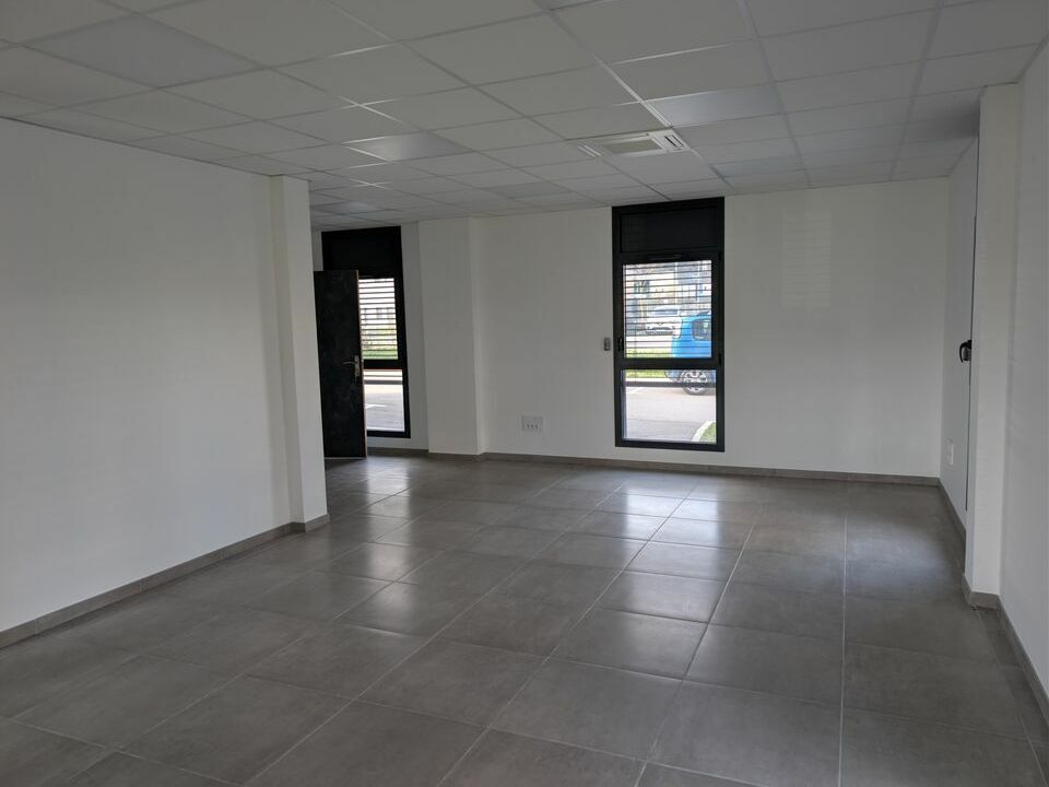 Location bureaux 120 m² non divisibles