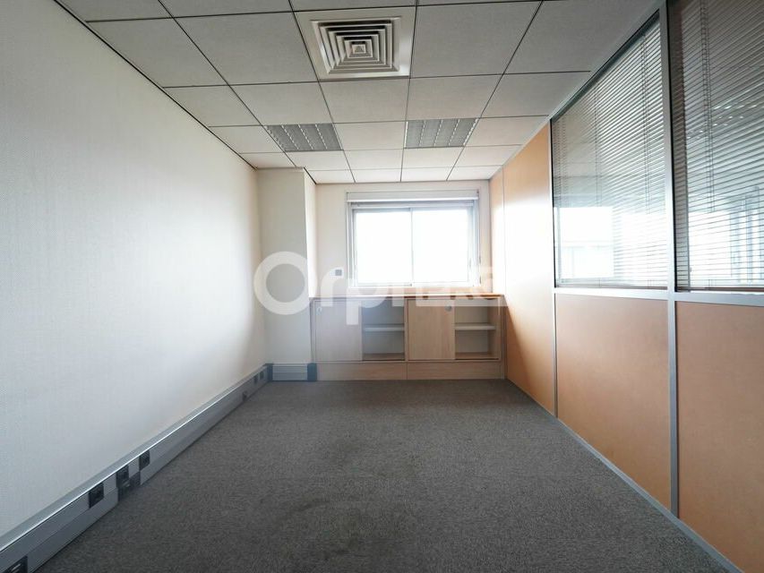 BUREAUX A LOUER - 177 m² - MORNANT