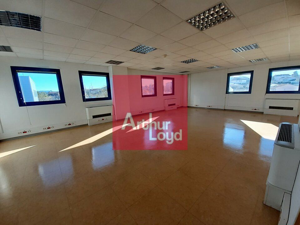 CLERMONT-FERRAND ZI BREZET A LOUER BUREAUX 577 M² DIVISIBLES
