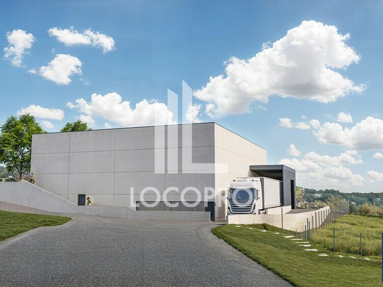 Location local d''activites 677.3 m² non divisibles