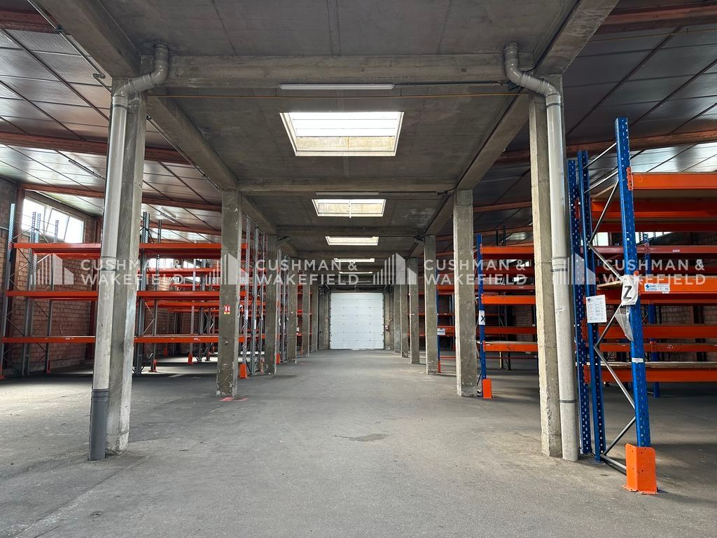 Vente activités 1370 m² non divisibles