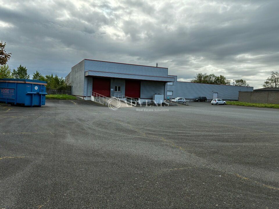 Vente local d''activites 4281 m² non divisibles