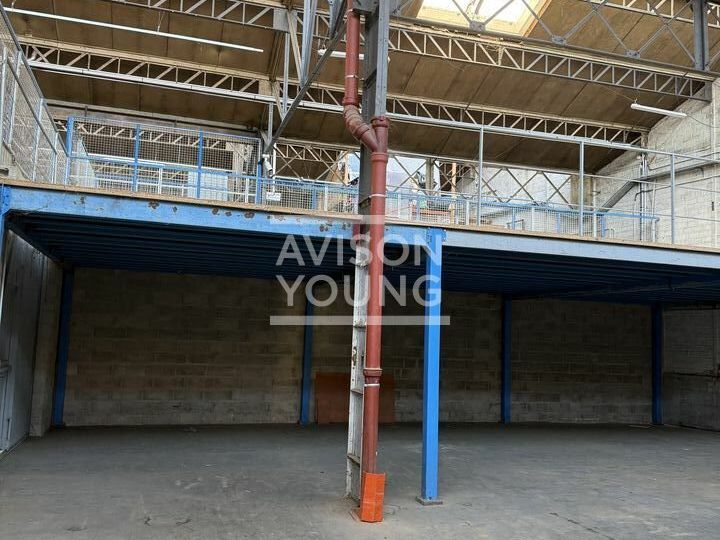 A louer locaux d'activités petites surfaces idéale PME et PMI à Saint Denis