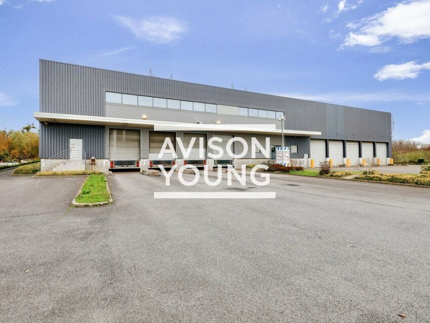 Location local d''activites 3668 m² non divisibles