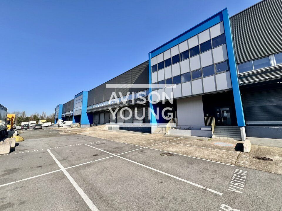 Location local d''activites 1161 m² non divisibles