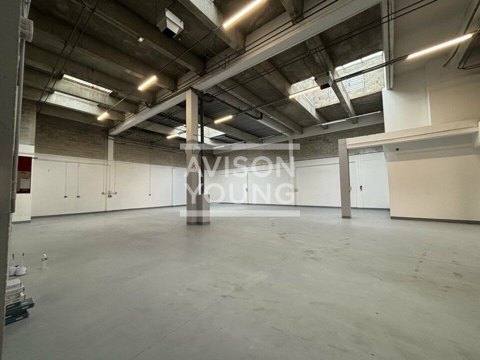 Location local d''activites 679 m² non divisibles