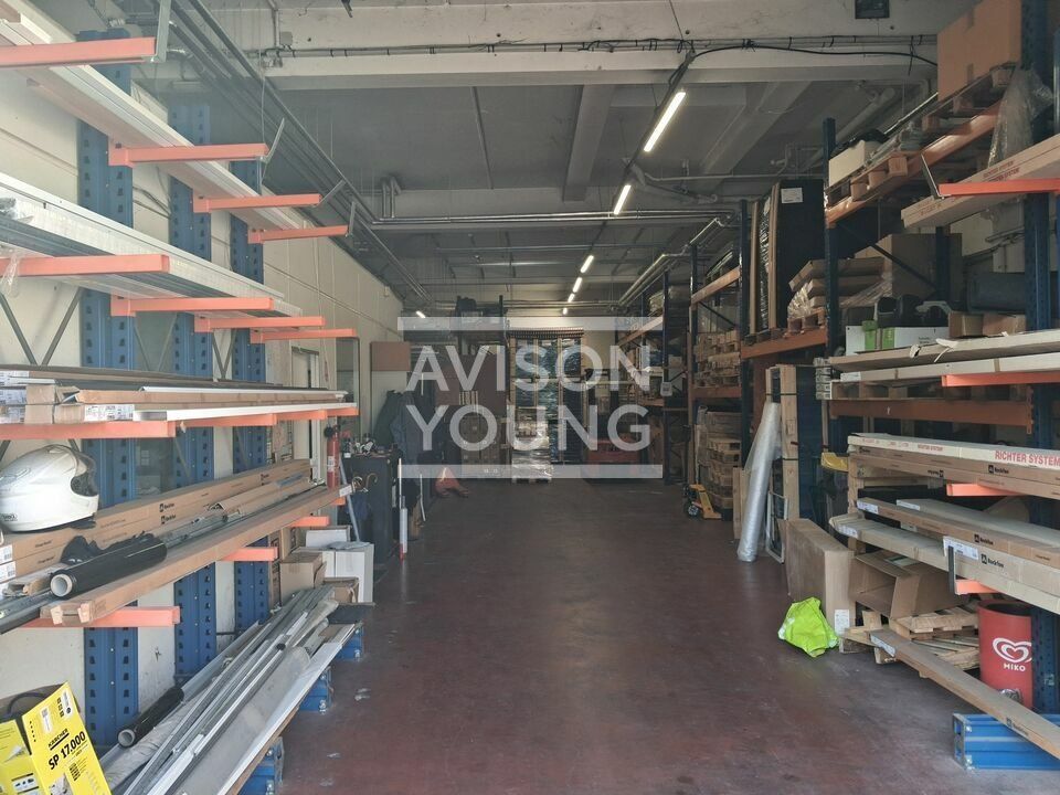 Location local d''activites 366 m² non divisibles
