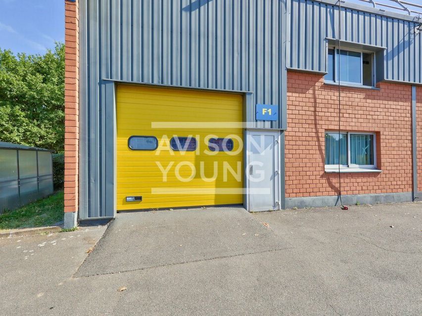 Location local d''activites 492 m² non divisibles