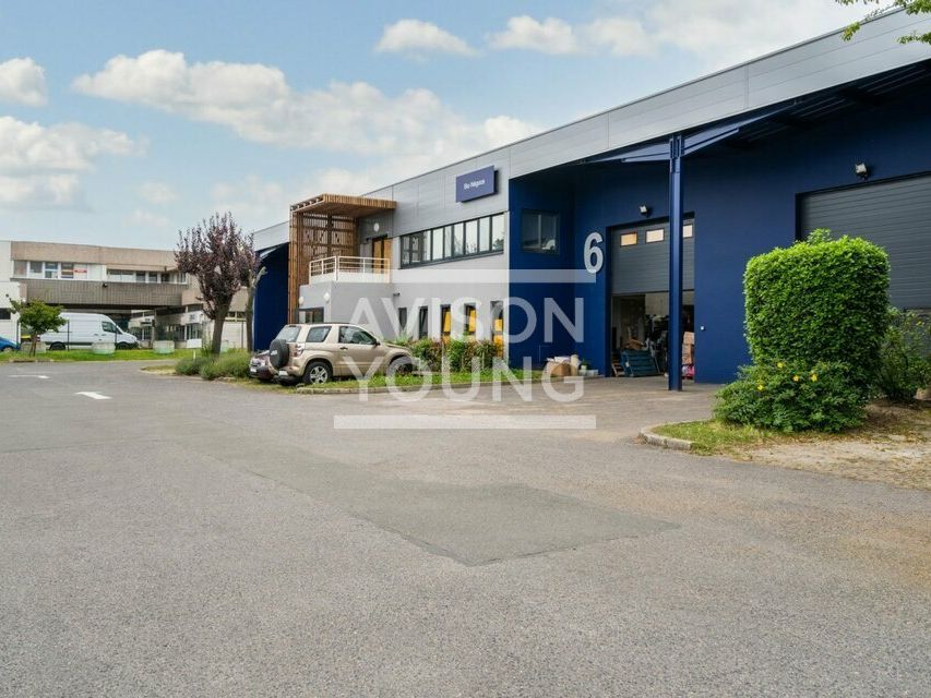 Location local d''activites 390 m² non divisibles