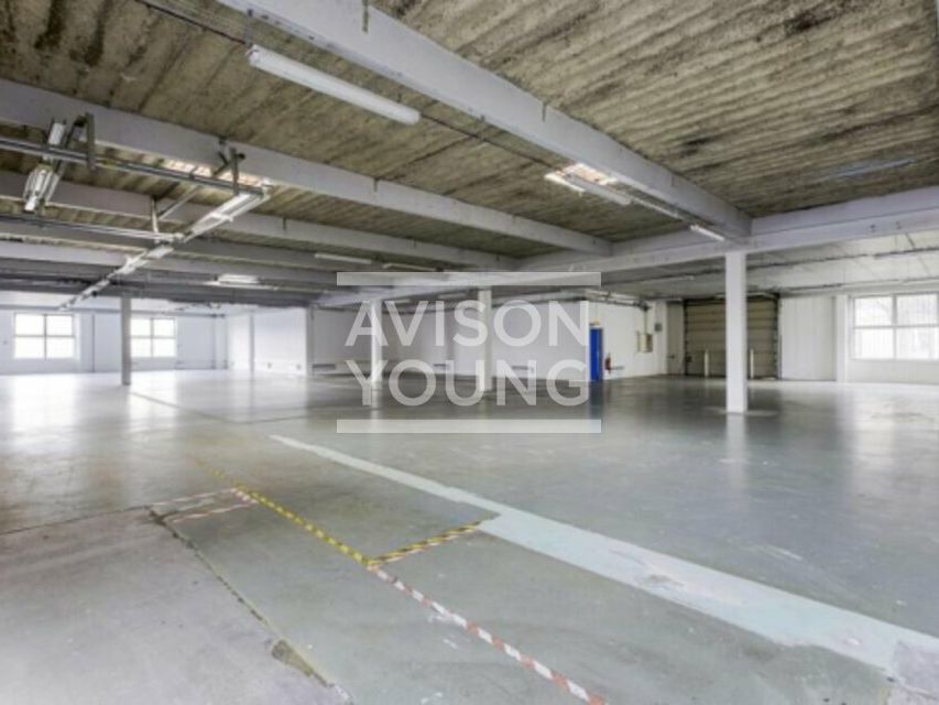Location local d''activites 807 m² non divisibles