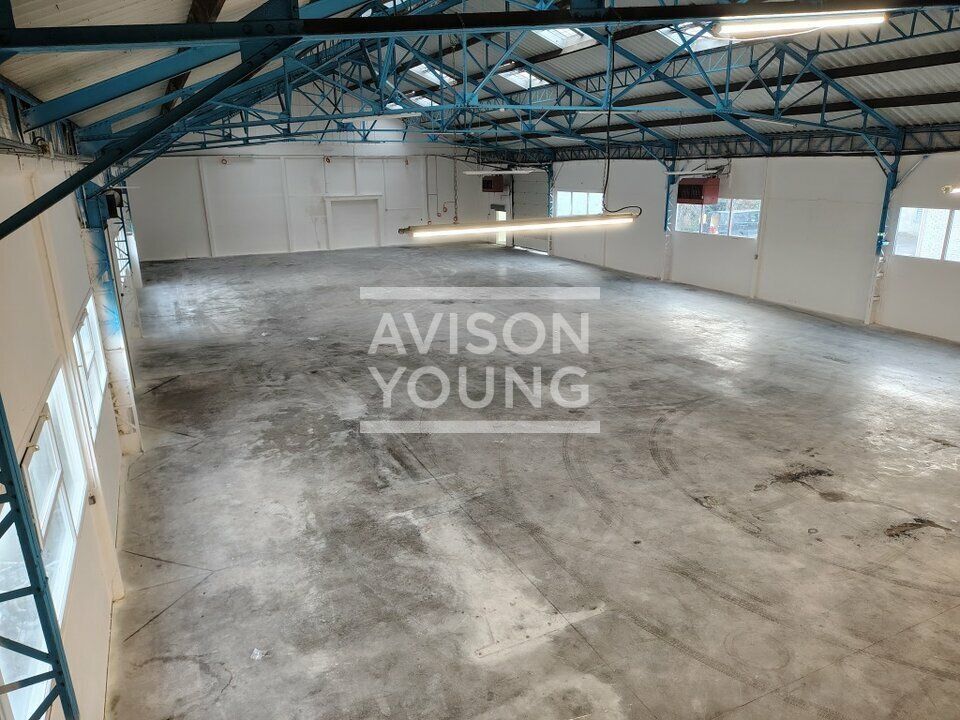 Local d'activité à louer d'une superficie de 885 m² à Noisy le Sec