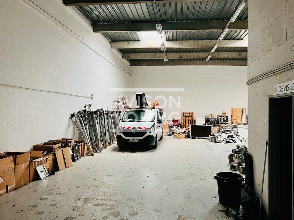 Location local d''activites 288 m² non divisibles