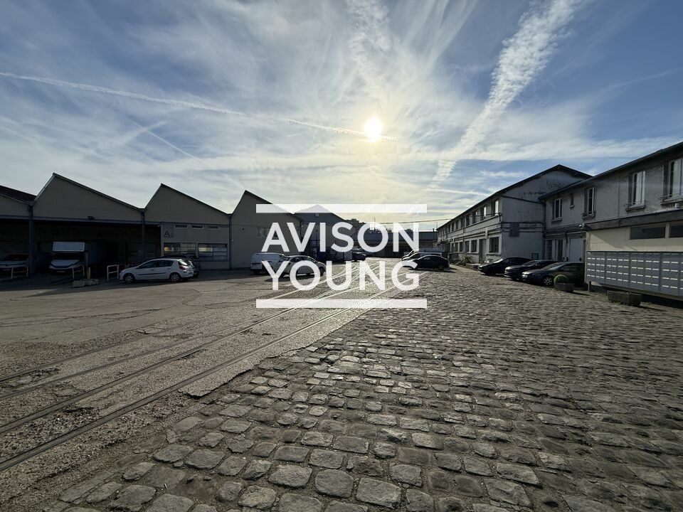 Location local d''activites 309 m² non divisibles