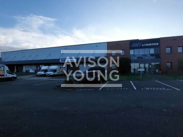 Location local d''activites 3374 m² non divisibles