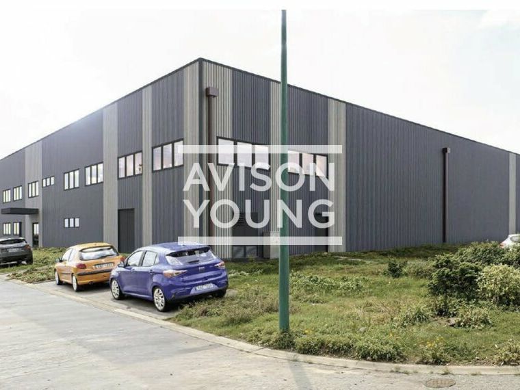 Location local d''activites 2753 m² non divisibles