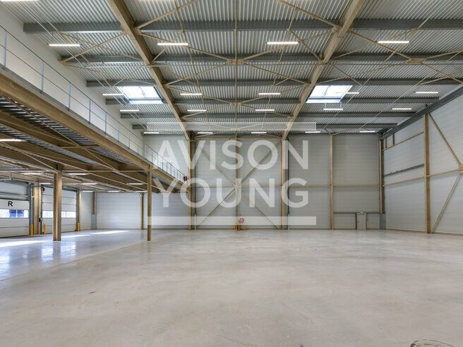 Location local d''activites 840.57 m² non divisibles