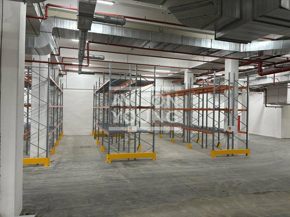 Location local d''activites 234 m² non divisibles
