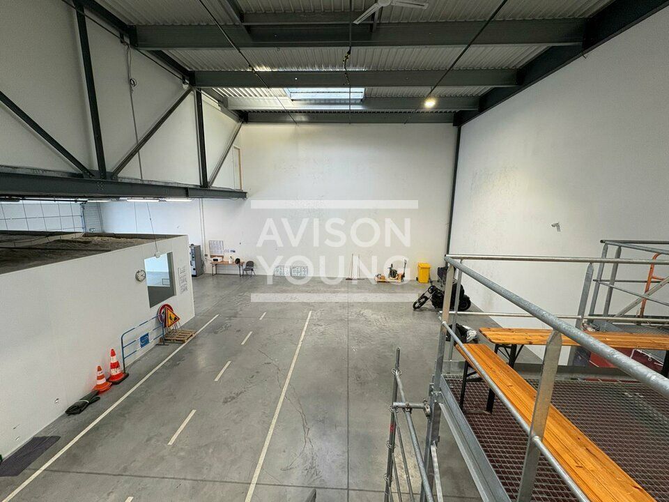 Location local d''activites 520 m² non divisibles