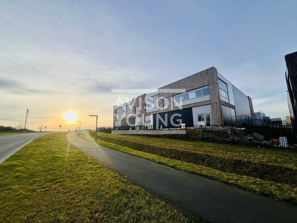 Vente local d''activites 880 m² non divisibles