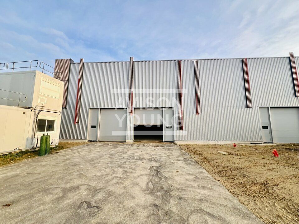 Location local d''activites 439 m² non divisibles