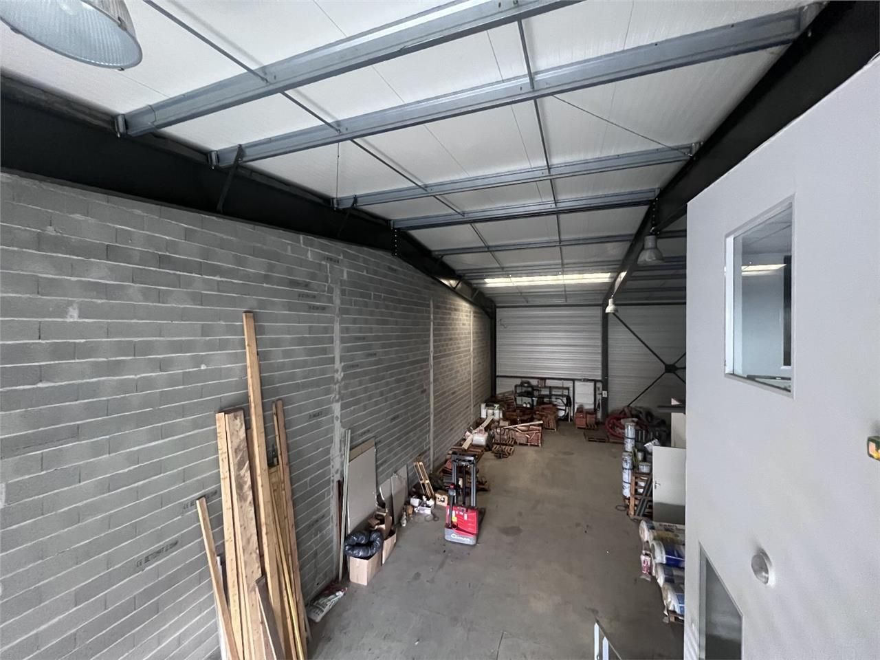 Location local 383 m² à TOURNEFEUILLE